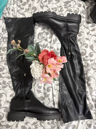 Botas Negras Plataforma Zara Stradivarius Bershka