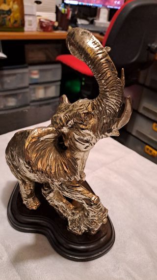Splendida scultura elefante in lamina