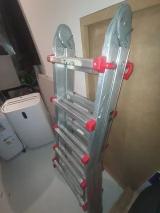 Escalera aluminio 5 peldaños