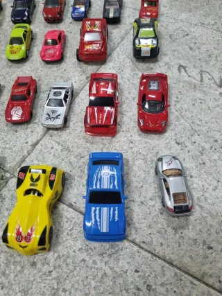 Lote 65 Coches de Juguete