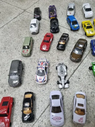 Lote 65 Coches de Juguete