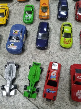 Lote 65 Coches de Juguete