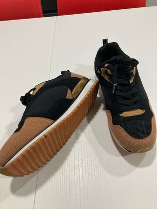 Zapatillas Only negras y marrones