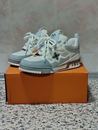 Sneakers Louis Vuitton grigie e bianche