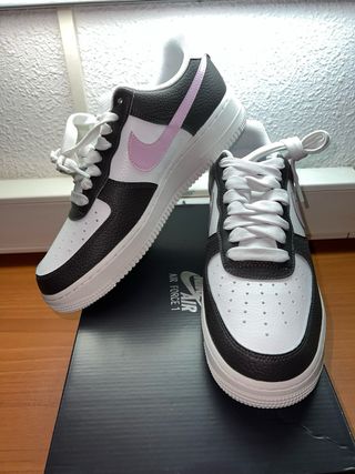 NIKE AIR FORCE 1 Unisex Negro Rosa Blanco