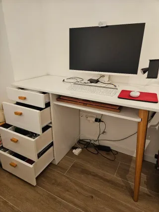 Escritorio blanco 4 cajones estilo escandinavo