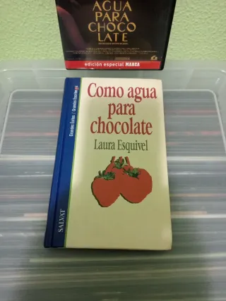 Lote libro Como agua para chocolate y DVD