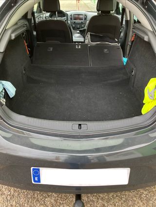 Opel Insignia diesel con bola y muy cuidado