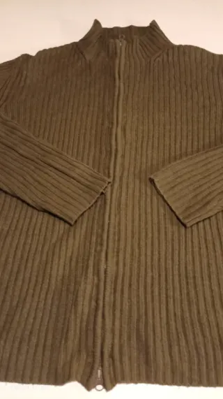 Casaco de malha com fecho