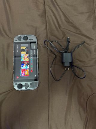 Nintendo Switch 2 con garantía y Pokémon Escarlata