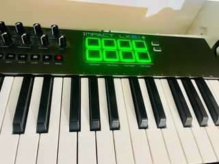 Nektar Impact LX61+ Teclado Controlador MIDI