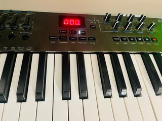 Nektar Impact LX61+ Teclado Controlador MIDI
