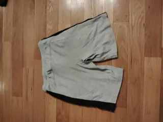 Pantalones cortos niño grises