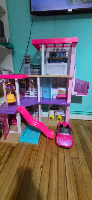 Casa Barbie con auto e accessori
