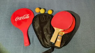 Raquetas y pelotas de ping pong