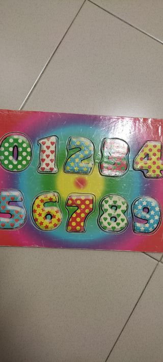 Puzzle de madera con números