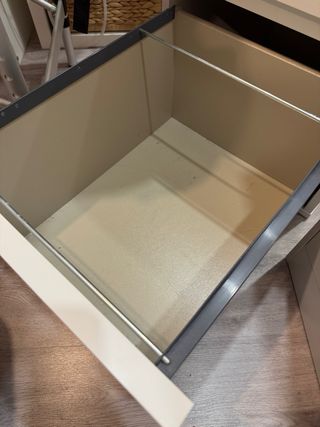 Mueble bajo cajonera blanca