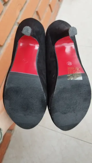 Zapatos de tacón negros Colourcherie talla 37