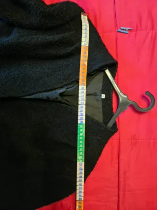 Casaco preto elegante. Medidas nas fotos