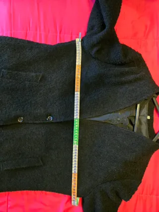 Casaco preto elegante. Medidas nas fotos