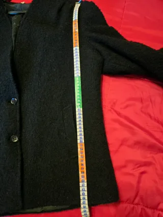 Casaco preto elegante. Medidas nas fotos