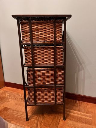 Cajonera de ratán y metal