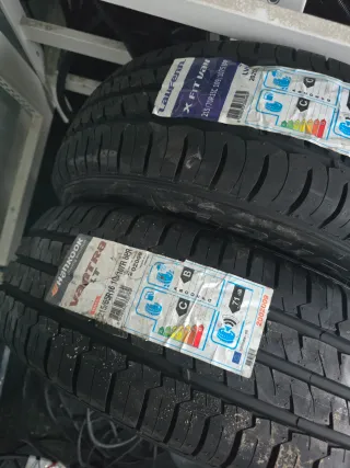 Neumático Hankook Vantra LT 215/65R16 107R