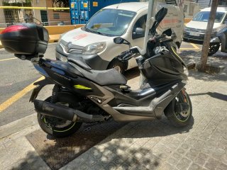 Kymco Xciting 400S TCS Negra/Gris,