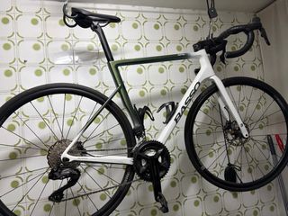 Bicicleta Basso Astra 105Di2 2024