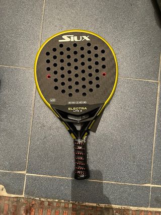 Pala Pádel Siux Electra ST3 Lite.