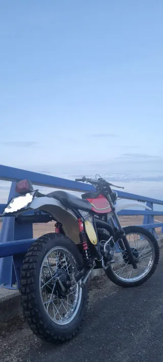 Montesa Enduro 125 H Roja y Blanca