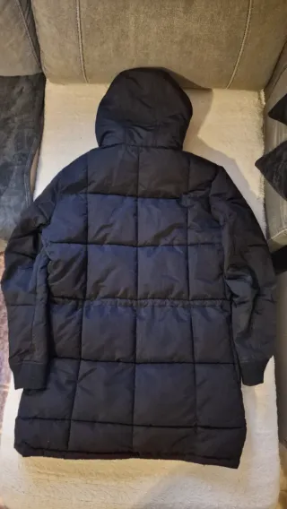 Parka acolchada Zara negra