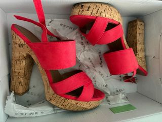 Botas de plataforma negras y marrones