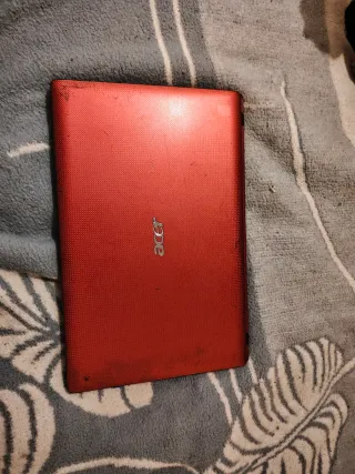 Portátil Acer Rojo