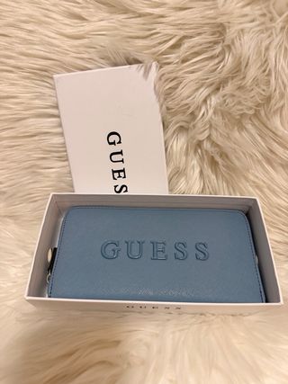 Bolso y Cartera Guess Celeste