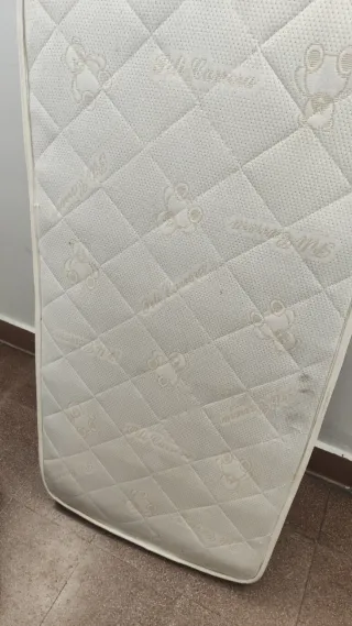 CUNA CREMA DE MADERA + COLCHÓN