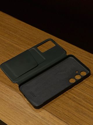 Samsung S24 FE 128GB - Impecable + Accesorios!!