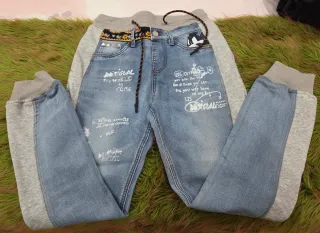 Pantalón Desigual Mickey Mouse Talla XS