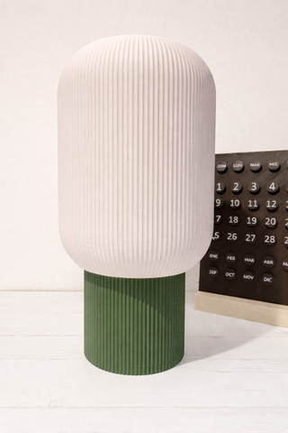 Lámpara de mesa diseño moderno