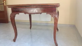 Mueble Antiguo Beige y Dorado