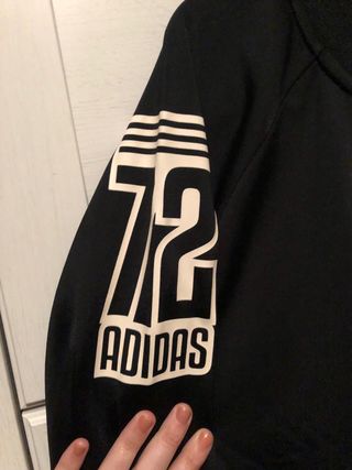 Chaqueta Adidas Negra con Blanco