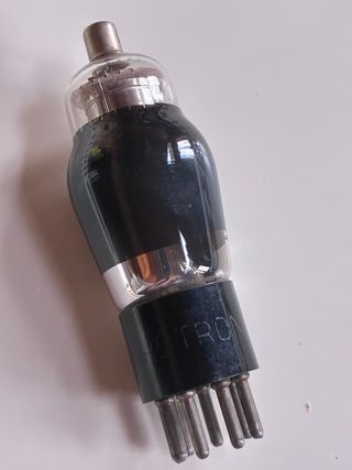 Válvula Purotron 6A7 radio antigua años 30
