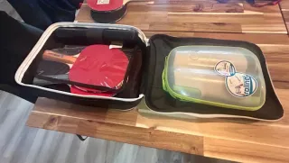 Set completo de tenis de mesa.