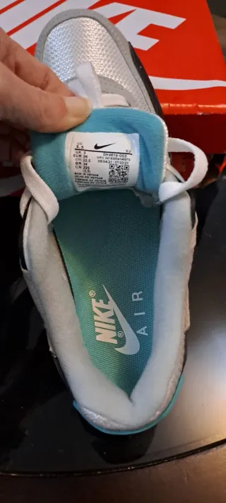 Zapatillas Nike Air Max Plata y Turquesa talla 36