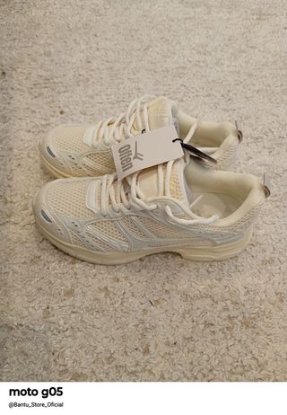 Tênis Oftem bege e branco