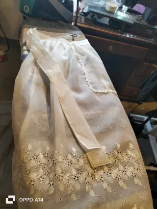 Pico y delantal fallera blanco