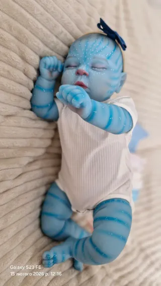 Muñeca estilo reborn Avatar,  49cm,cuerpo de  tela