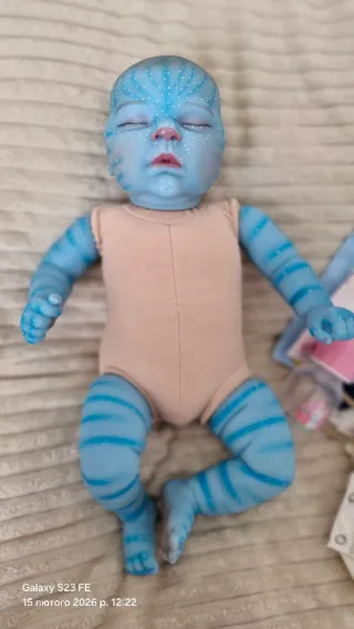 Muñeca estilo reborn Avatar,  49cm,cuerpo de  tela