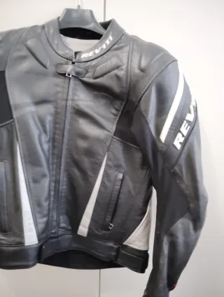 Chaqueta de cuero Revit