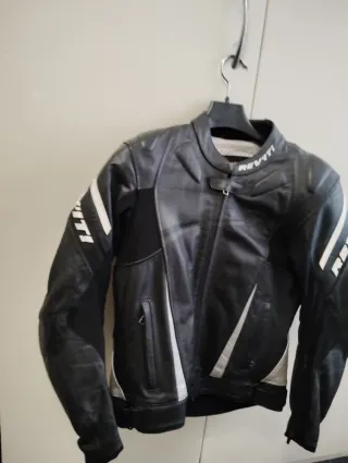 Chaqueta de cuero Revit